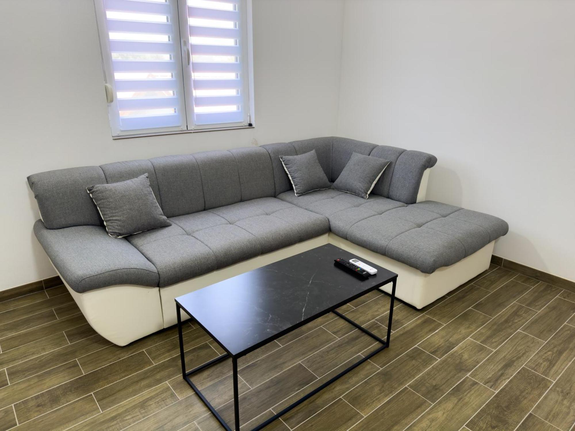Adla Apartmani Улцинь Экстерьер фото